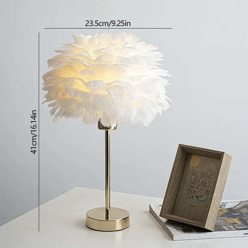 Romantic Feather Table Lamp