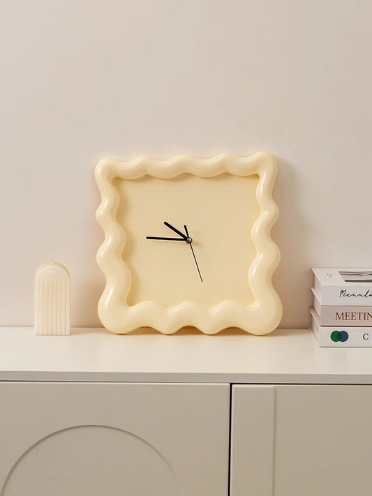 Biscuit Frame Clock