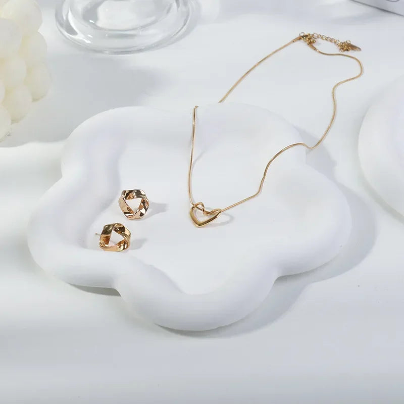 Flower-Shaped Jewelry Tray